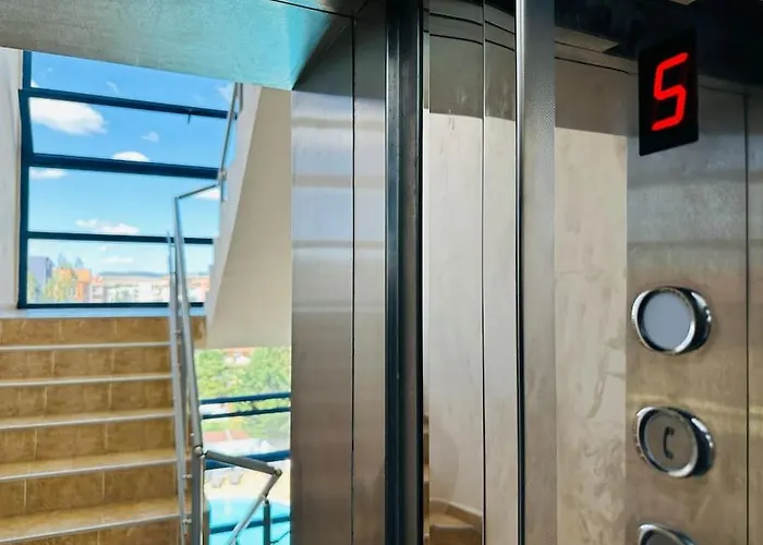 какао с басейн плаж *